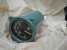 Продам ТМИ-3-показывающий прибор тахометра
