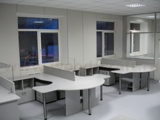 Офисная мебель на заказ любой сложности из ДСП и МДФ -Cтолы