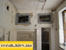 Резка ниш, штроб, проемов