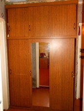 Продам шкаф б/у для прихожей в хорошем состоянии.