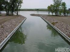 Укрепление берегов, Гидротехнические сооружения