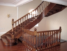 Изготовление деревянных лестниц