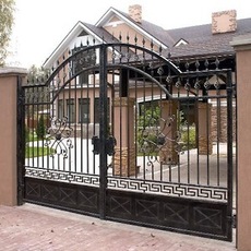 Ворота распашные въездные (металлические)