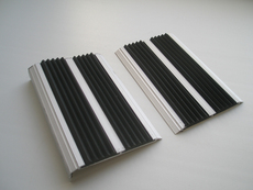 Накладки на ступени