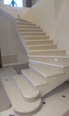 Лестница из мрамора