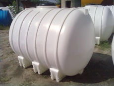 Полиэтиленовые емкости для хранения воды и агрессивных вещес