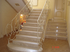 Изготовление и установка изделий из природного камня