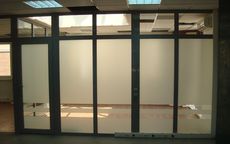 Матирование стекол Киев, поклейка матовой пленки, матовая то