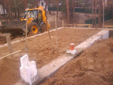 Бригада строїтелів шукає роботу