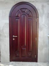 Двери из массива