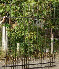 Забор металлический секционный