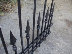 Секции заборные металлические