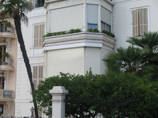 Защитные Ролеты на окна и на двери