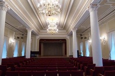 Ремонт и оборудование зрительных и актовых залов.