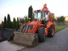 Аренда экскаватора погрузчика Киев Трпень Буча Гостомель Вит