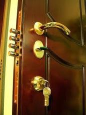 Компания производитель предлагает бронированные двери высоко