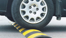 Лежачий полицейский