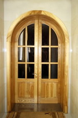 Двери из массива, натуральное дерево. Деревянные двери 