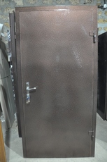 Двери входные металлические, стальные двери Харьков. Доставк