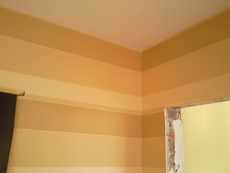 Поклеить обои