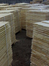 Палетная доска обработанная антисептиком.