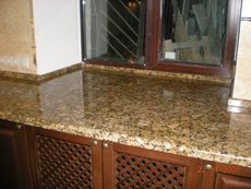 Підвіконня з мармуру та граніту.