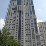 Набираются бригады каменщиков на высотку.