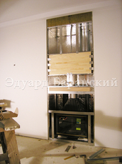 Монтаж каминных топок с разводкой тепла по дому.