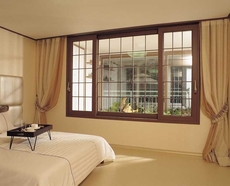 Нужны ламинированные окна?