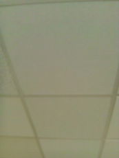 Акустические, влагостойкие подвесные потолки Армстронг.