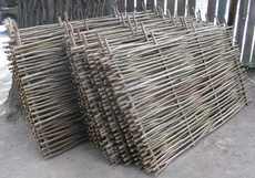 Ищем покупателей на плетеный забор из лозы.