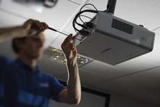 Установка настройка и монтаж видео проекторов, экранов