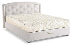 Диваны и кровати.