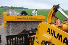 Машина для мощения дорог