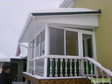 Раздвижные окна на балконы, веранды, беседки.