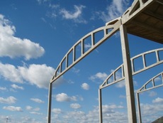 Изготовление и монтаж несущих метало каркасы (фермы), по инд