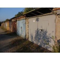 Сдаю свой гараж в Ленинском районе Донецка.