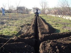 Копка, рытье траншей.