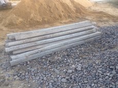 Ж/б и дубовые столбы