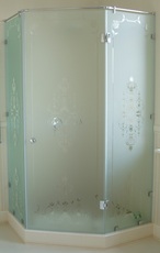 Скляні системи, двері, перегородки, підлоги, душові.