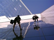 Мытье фасадов, витрин, окон от 7 грн/м. Промышленный альпини