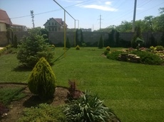 Ландшафтный дизайн, Авто полив, Рулонный газон.