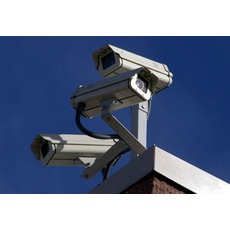 Системы видеонаблюдения и охранные сигнализации.