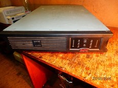Предлагаю источник бесперебойного питания APC Smart 1400 ВA 