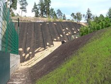 Геомат для закрепления плодородного слоя