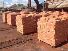 Кирпич красный