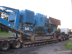 Аренда низкорамного трала для перевозки спецтехники и негаба