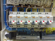 Услуги электрика в Донецке. Аварийный, срочный вызов.