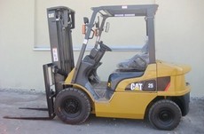 Дизельный погрузчик САТ DP25NT