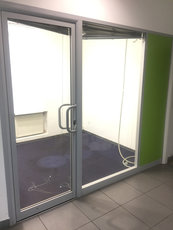 Входная группа алюминиевая, фасад кабинета, офисная перегоро